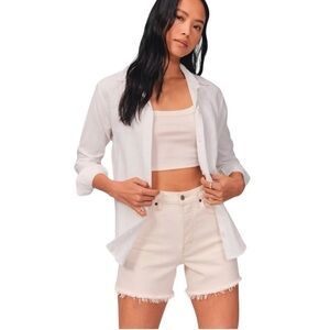 Abercrombie & Fitch The Dad Short High Rise Frayed Hem Off White Denim Size 18
